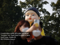 Giant 'Squid Game' doll appears in Seoul park 2